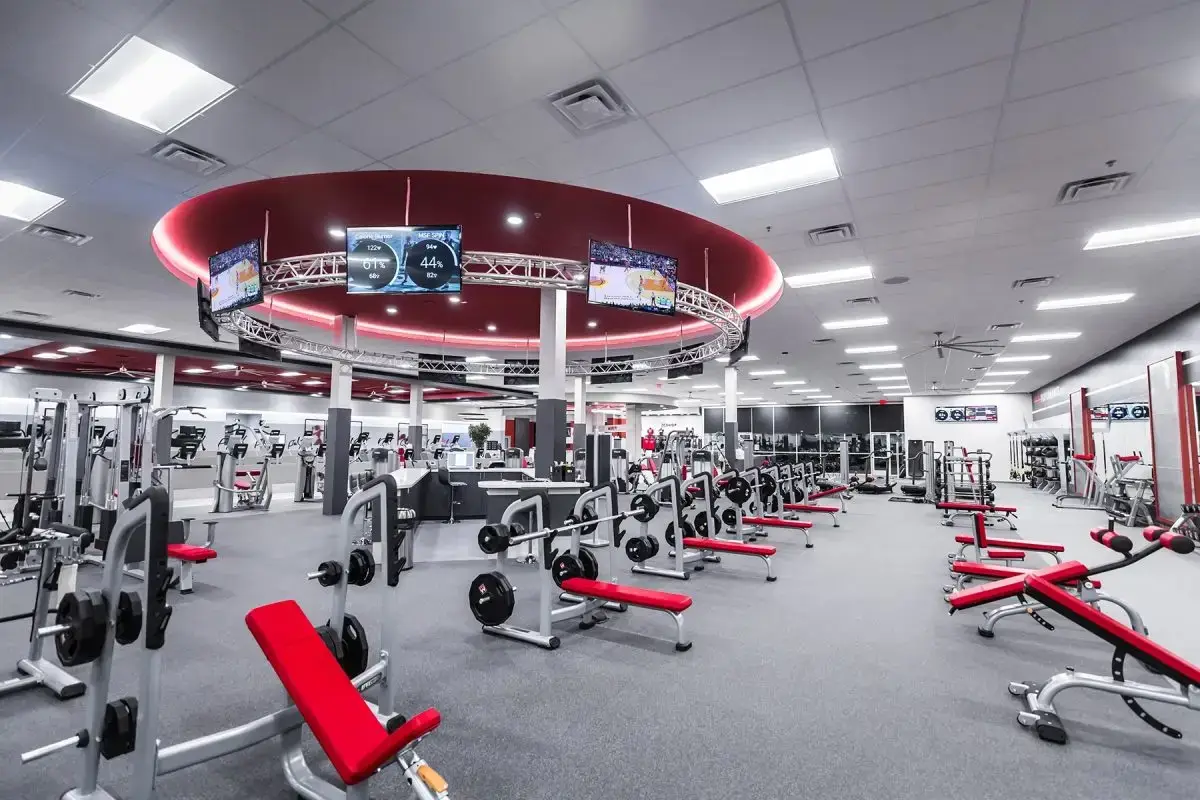 Mountainside Fitness Amenities - Ahwatukee weight floor