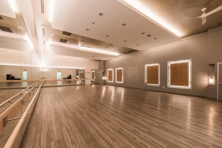 Mountainside Fitness Amenities - Yoga studio at Mountainside Fitness - The Best Gym in Phoenix AZ