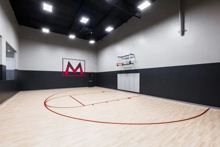 Mountainside Fitness Amenities - Basketball court at Mountainside Fitness - The Best Gym & Fitness Centers in Phoenix Arizona