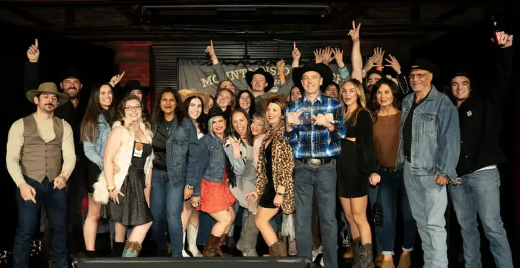 Mountainside Fitness 2022 Peak Awards Group Photo