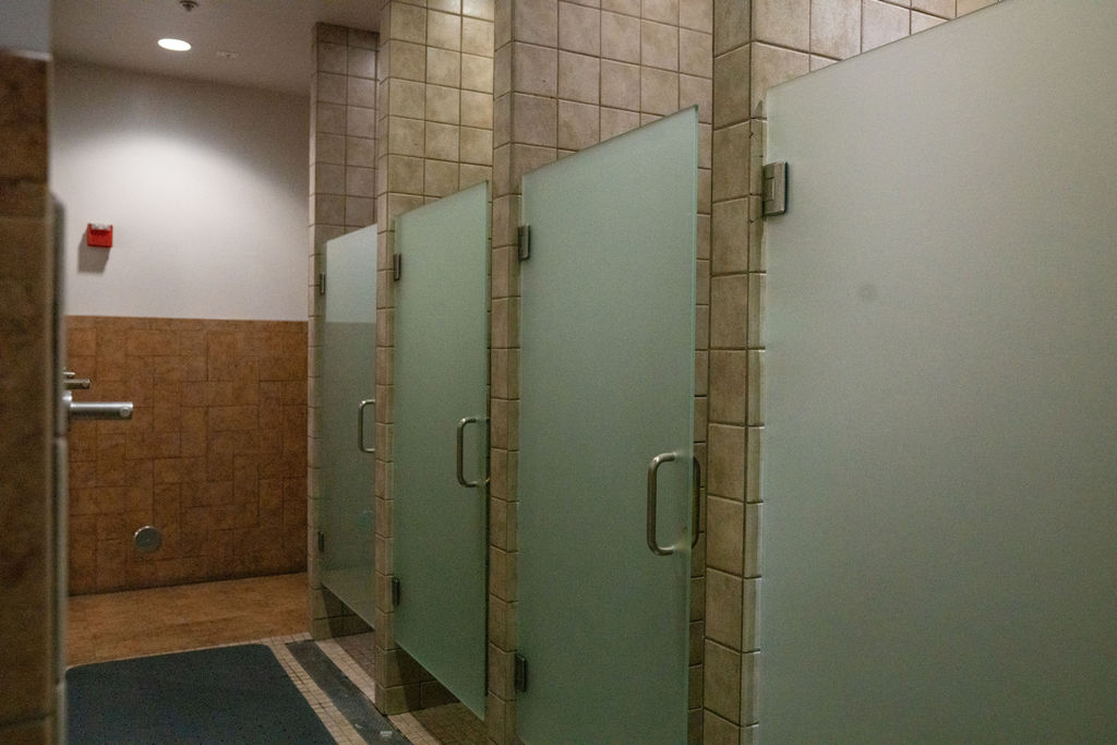 CareFree-Locker Shower