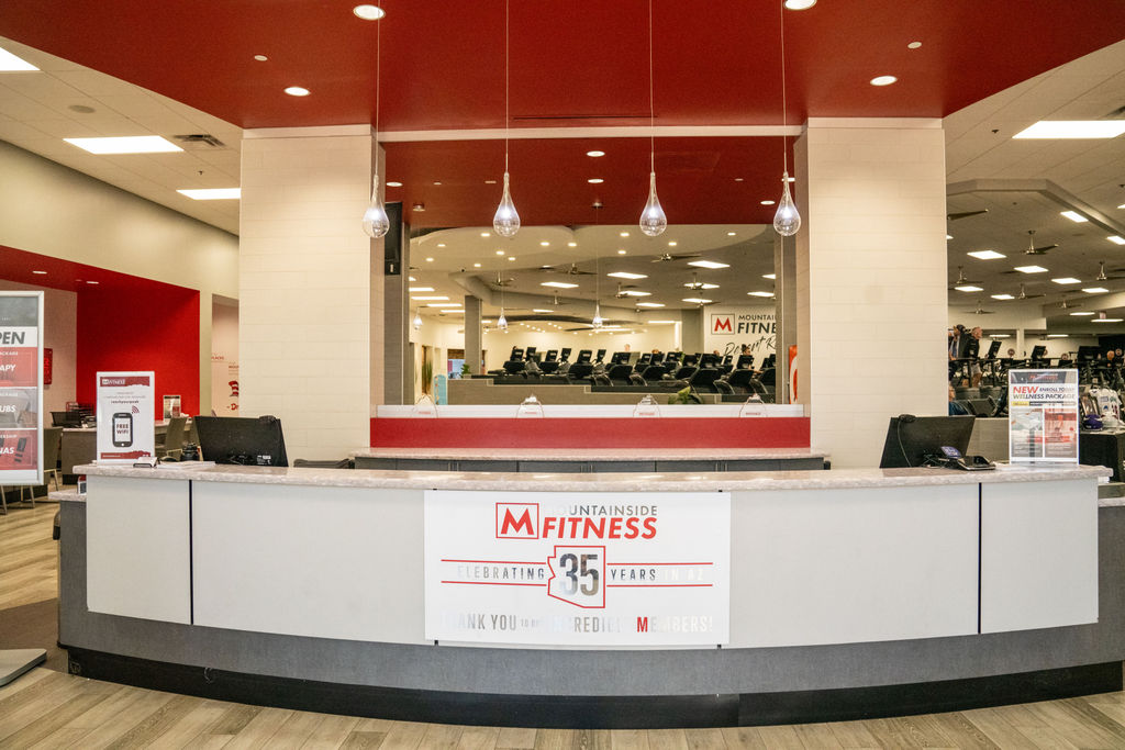 DesertRidge-Front Desk