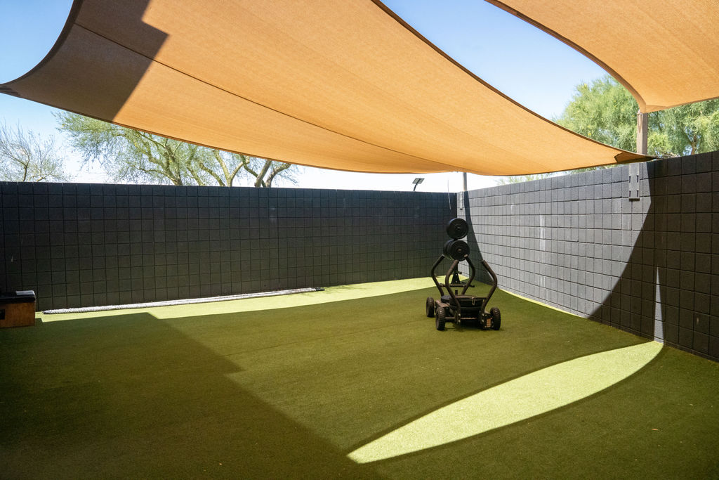 DesertRidge-Outdoor